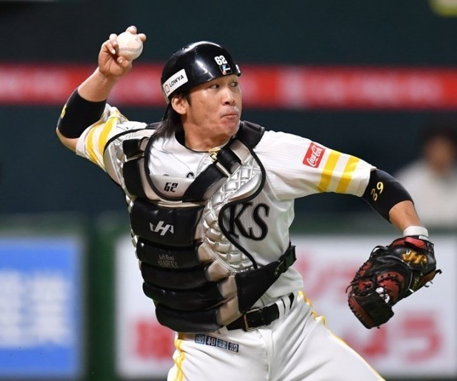 甲斐キャノン】ソフトバンク甲斐拓也、2018年盗塁阻止率一位へ
